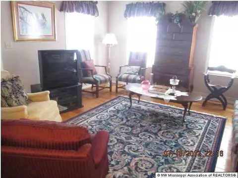470 Central Ave, Coldwater, MS 38618 photo 5