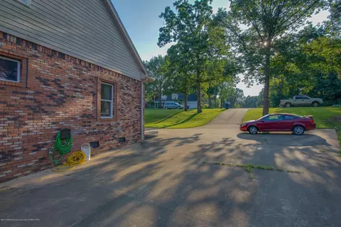 2122 Taryn Ln, Nesbit, MS 38651 photo 6