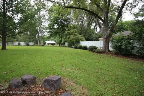305 East St, Como, MS 38619 photo 42