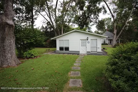 305 East St, Como, MS 38619 photo 49