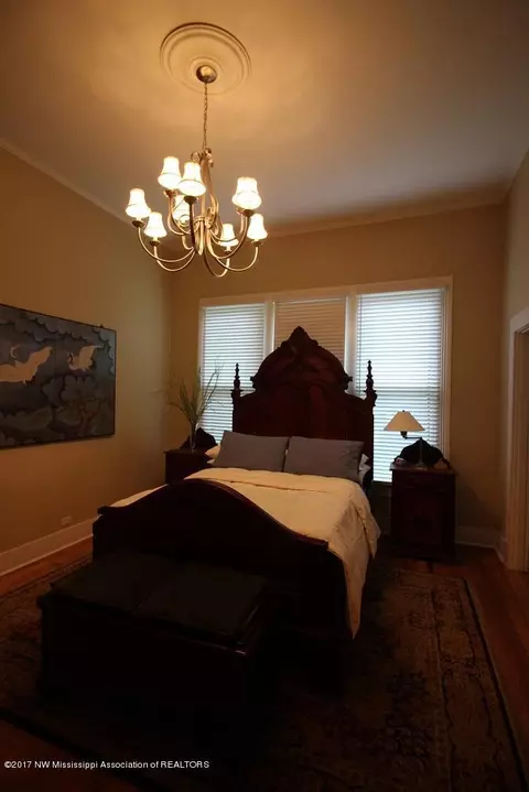 305 East St, Como, MS 38619 photo 23