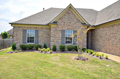 104 Eagle St, Senatobia, MS 38668 photo 2