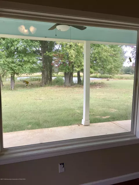 697 Mcclyde, Como, MS 38619 photo 19