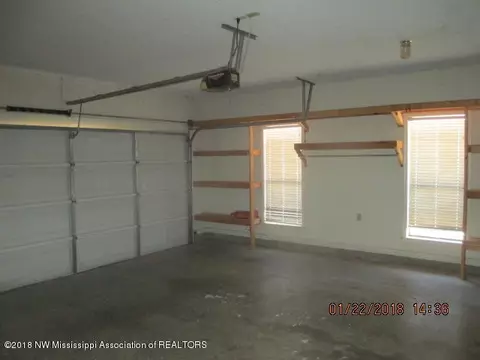 1239 E Cross Creek Dr, Hernando, MS 38632 photo 11