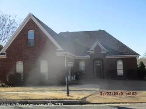 1239 E Cross Creek Dr, Hernando, MS 38632 photo 1