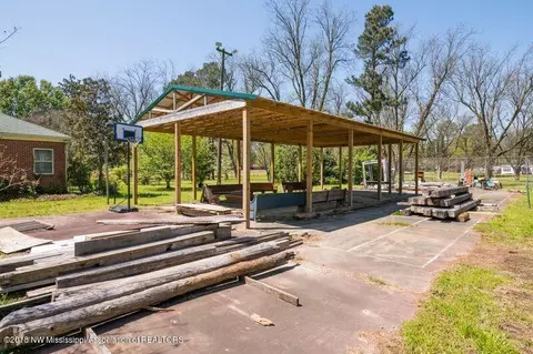 404 Sycamore St, Como, MS 38619 photo 38