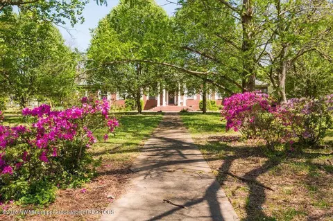 404 Sycamore St, Como, MS 38619 photo 31