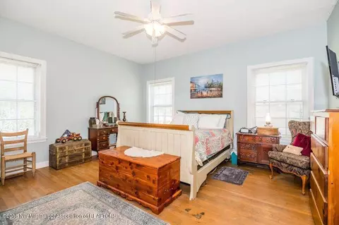 404 Sycamore St, Como, MS 38619 photo 24