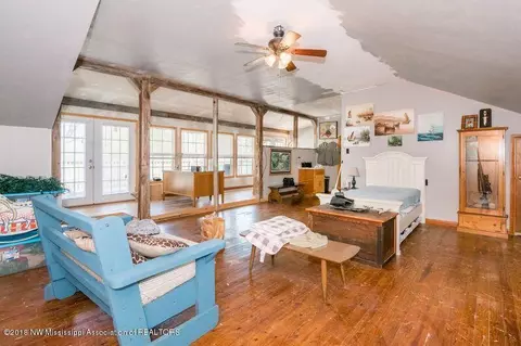 404 Sycamore St, Como, MS 38619 photo 27