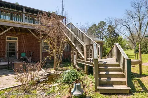 404 Sycamore St, Como, MS 38619 photo 35