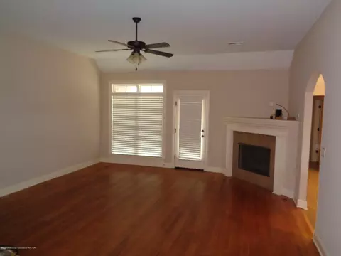 4737 W Petite Loop, Olive Branch, MS 38654 photo 7