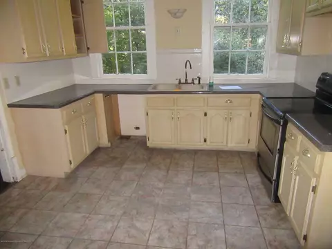 302 Sycamore St, Como, MS 38619 photo 8