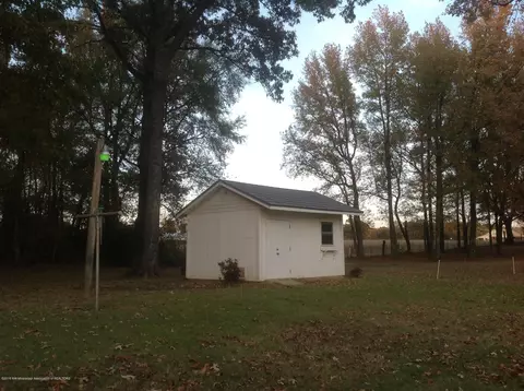 3760 Plum Point Dr E, Olive Branch, MS 38654 photo 36