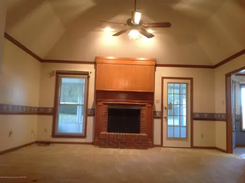 3760 Plum Point Dr E, Olive Branch, MS 38654 photo 16