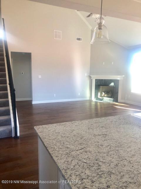 7180 Edgewater Dr, Olive Branch, MS 38654 photo 5
