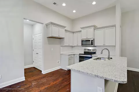 1051 Sabrina Dr, Hernando, MS 38632 photo 12