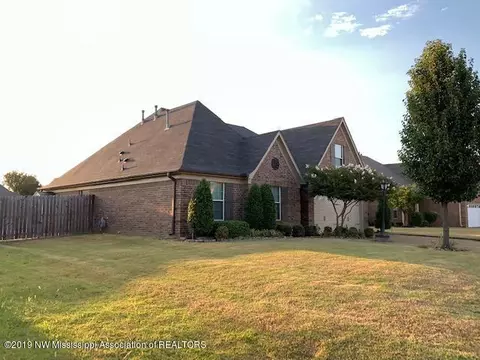 8971 Gavin Dr, Olive Branch, MS 38654 photo 2
