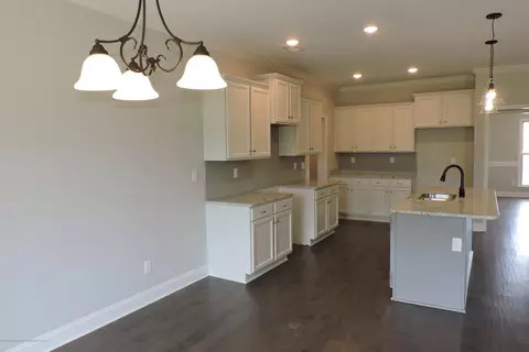5020 E Point Cv, Olive Branch, MS 38654 photo 9