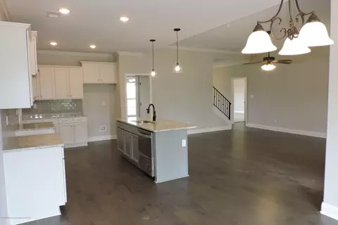 5020 E Point Cv, Olive Branch, MS 38654 photo 10