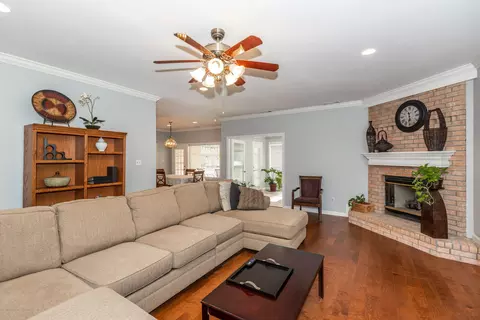 8871 Windersgate Dr, Olive Branch, MS 38654 photo 9