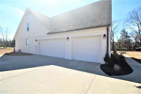 14518 St Charles Dr, Olive Branch, MS 38654 photo 4