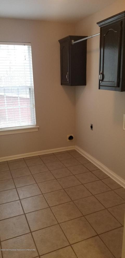 1324 Cross Creek Cv, Hernando, MS 38632 photo 9