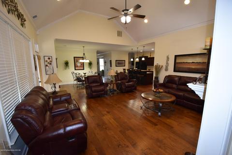 7276 E Wind Park Dr, Olive Branch, MS 38654 photo 8