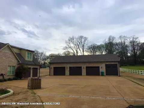 1433 Tulane Rd, Nesbit, MS 38651 photo 4