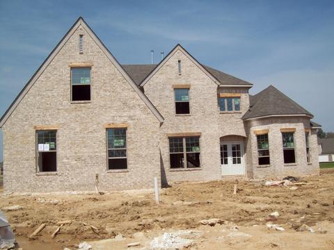 7192 Hawks Crossing Dr E, Olive Branch, MS 38654 photo 1