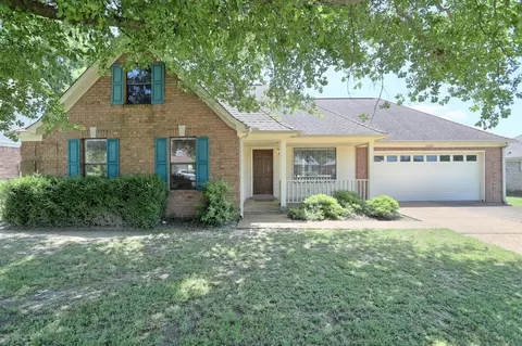 10093 Fox Chase, Olive Branch, MS 38654 photo 1