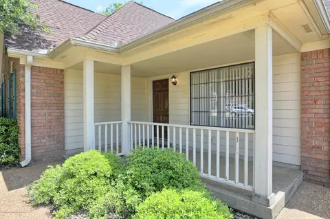 10093 Fox Chase, Olive Branch, MS 38654 photo 3