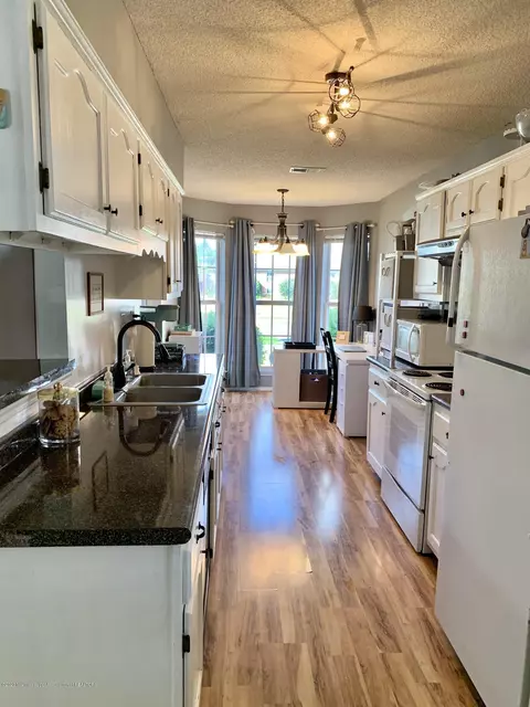 6299 E Oak Run Dr, Olive Branch, MS 38654 photo 7