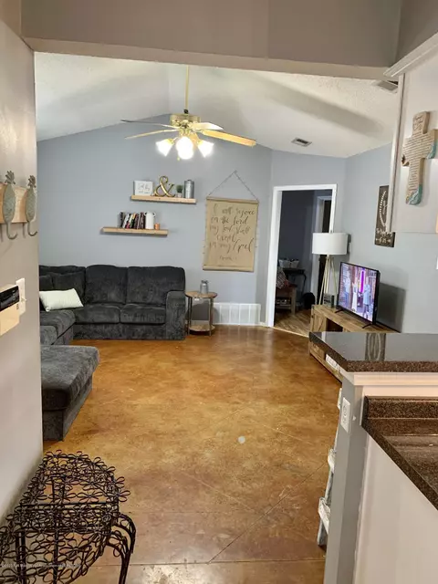 6299 E Oak Run Dr, Olive Branch, MS 38654 photo 4
