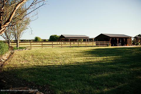 305 Jayme Lynn Dr, Como, MS 38619 photo 7