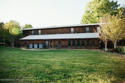 305 Jayme Lynn Dr, Como, MS 38619 photo 1