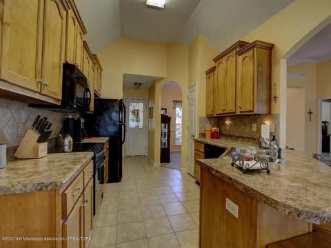 12871 Myrtle Bend Loop, Olive Branch, MS 38654 photo 16