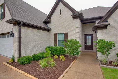 8965 Gavin Dr, Olive Branch, MS 38654 photo 3