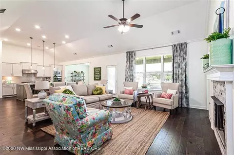 7521 Iron Loop, Olive Branch, MS 38654 photo 9