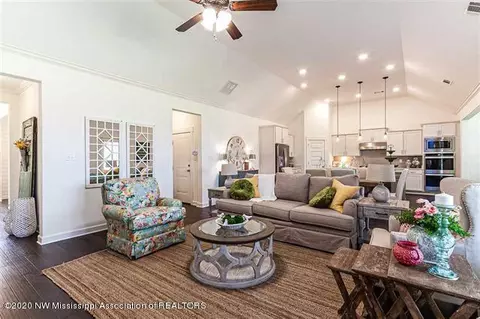7521 Iron Loop, Olive Branch, MS 38654 photo 8