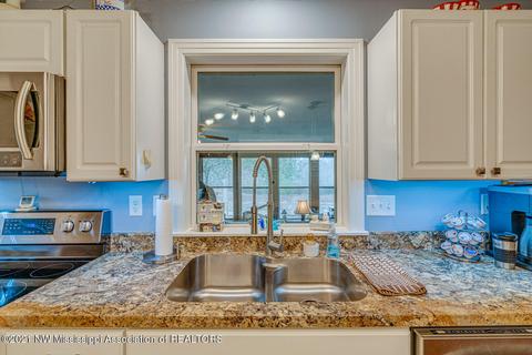 8738 W Commerce St, Hernando, MS 38632 photo 16