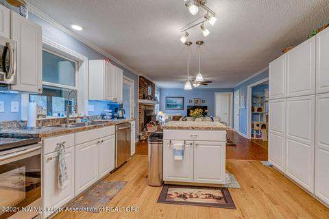 8738 W Commerce St, Hernando, MS 38632 photo 15