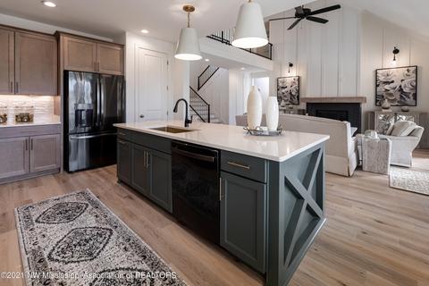 Kitchen - 3075 Tina Renee Ln, Nesbit, MS 38651 photo 2 of 3