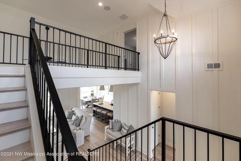Entry Way - 3075 Tina Renee Ln, Nesbit, MS 38651 photo 4 of 4