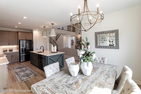 Dining - 3075 Tina Renee Ln, Nesbit, MS 38651 photo 2 of 3