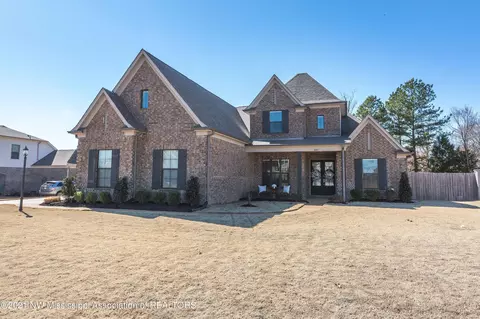 6283 Chippewa Dr, Olive Branch, MS 38654 photo 1