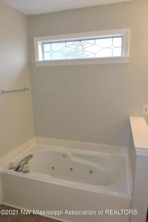 9416 E Geneva Loop, Olive Branch, MS 38654 photo 15