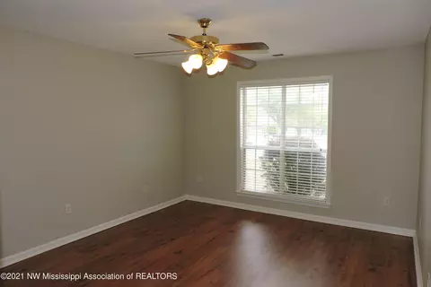 9416 E Geneva Loop, Olive Branch, MS 38654 photo 11
