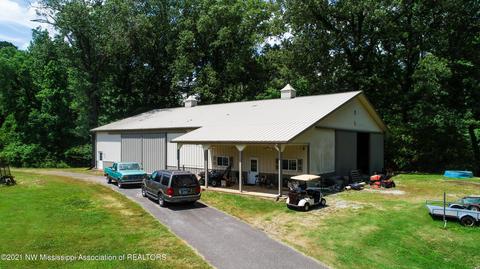 2575 Nesbit Rd, Nesbit, MS 38651 photo 2
