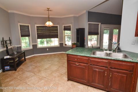 5290 Fox Lake Dr, Hernando, MS 38632 photo 8