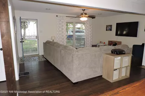 9655 Stuart Cv, Olive Branch, MS 38654 photo 9